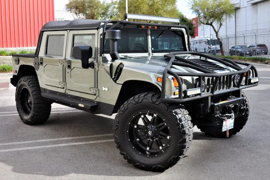 Hummer H1 Alpha Open Top Hummer H1 Alpha Open Top