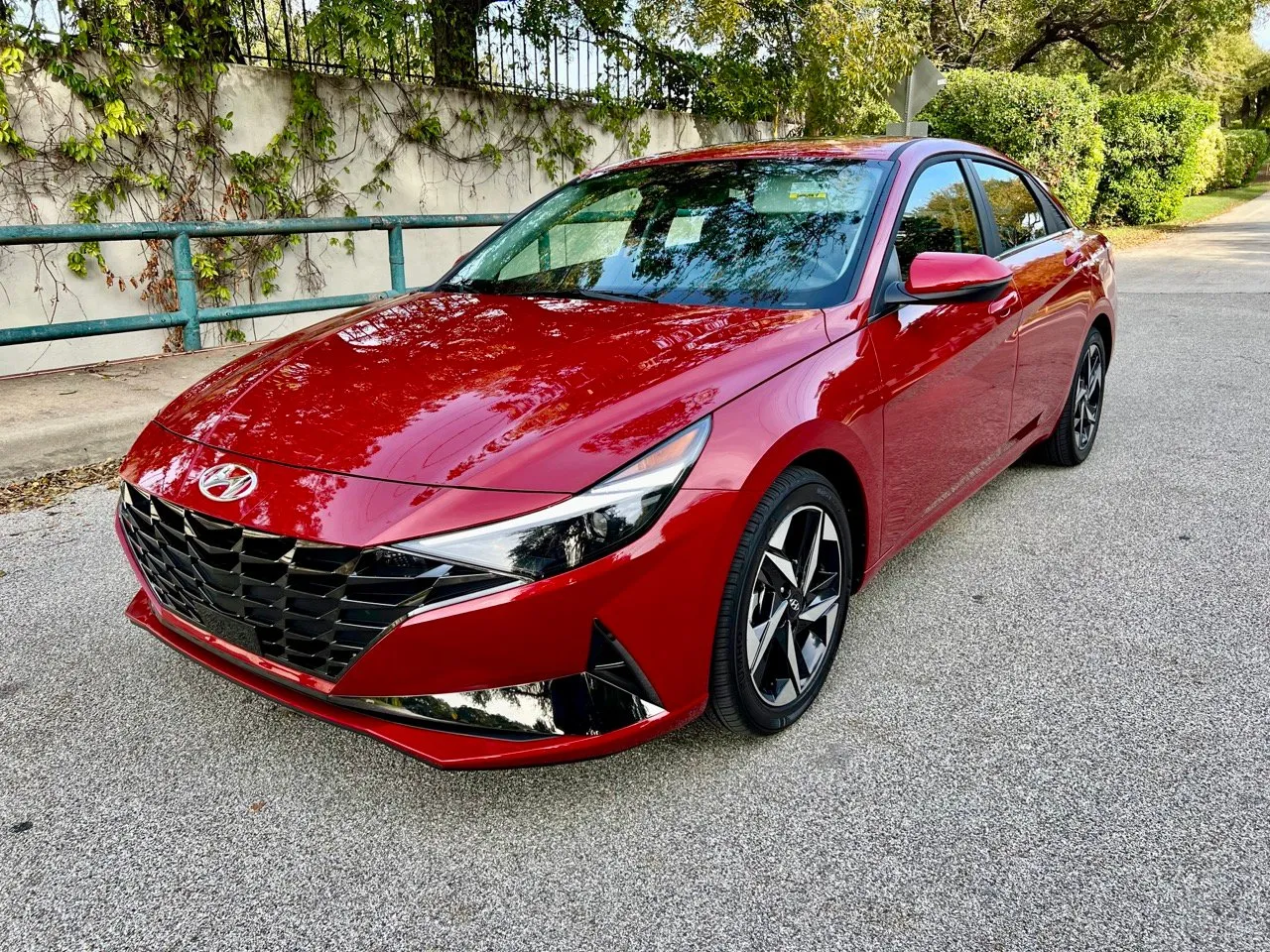 Hyundai Elantra Limited 2.0 Hyundai Elantra Limited 2.0