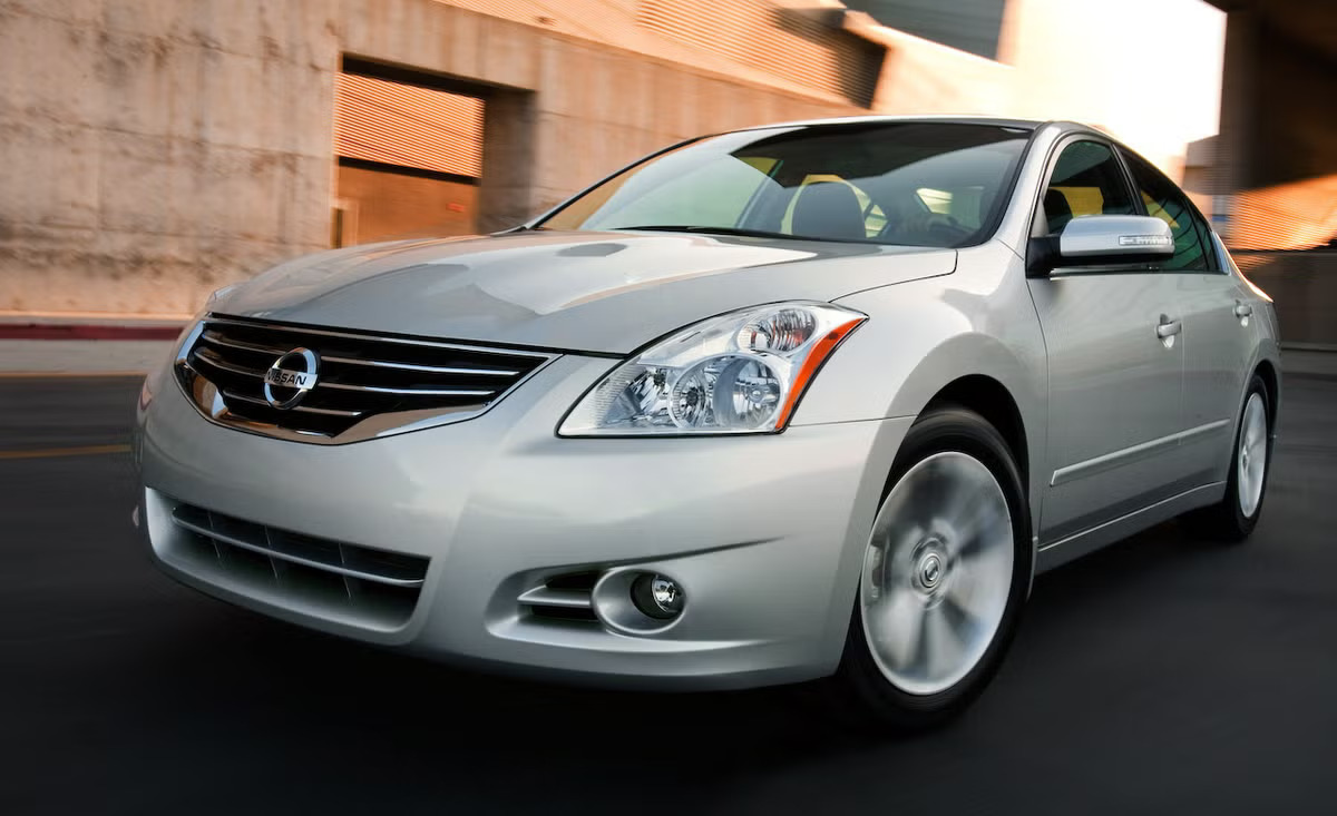 Nissan Altima (Mid 2010 Models)