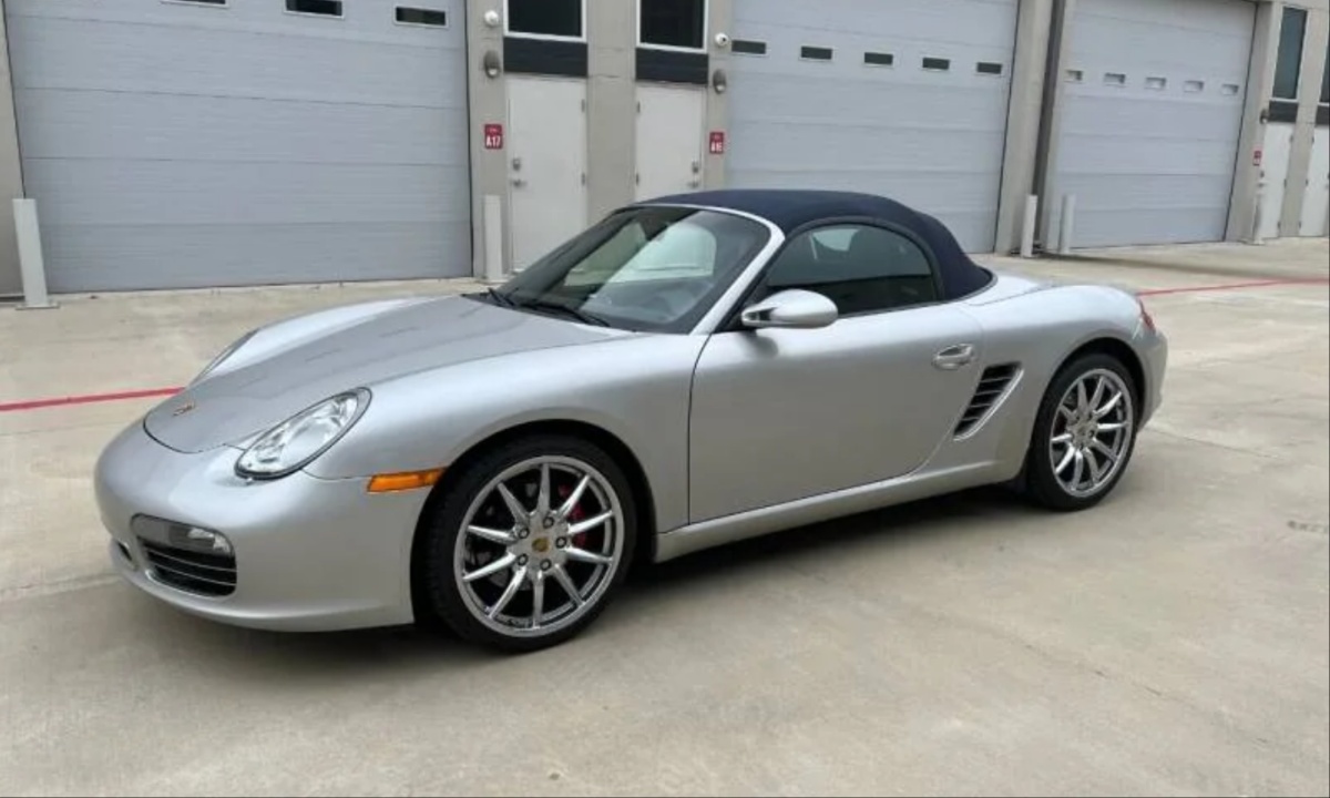 Porsche Boxster (2005) Porsche Boxster (2005)
