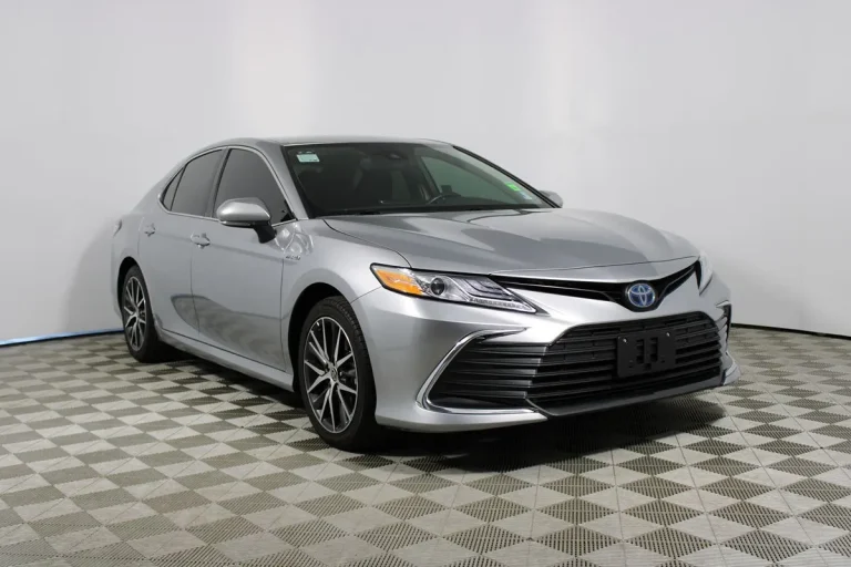 Toyota Camry Hybrid