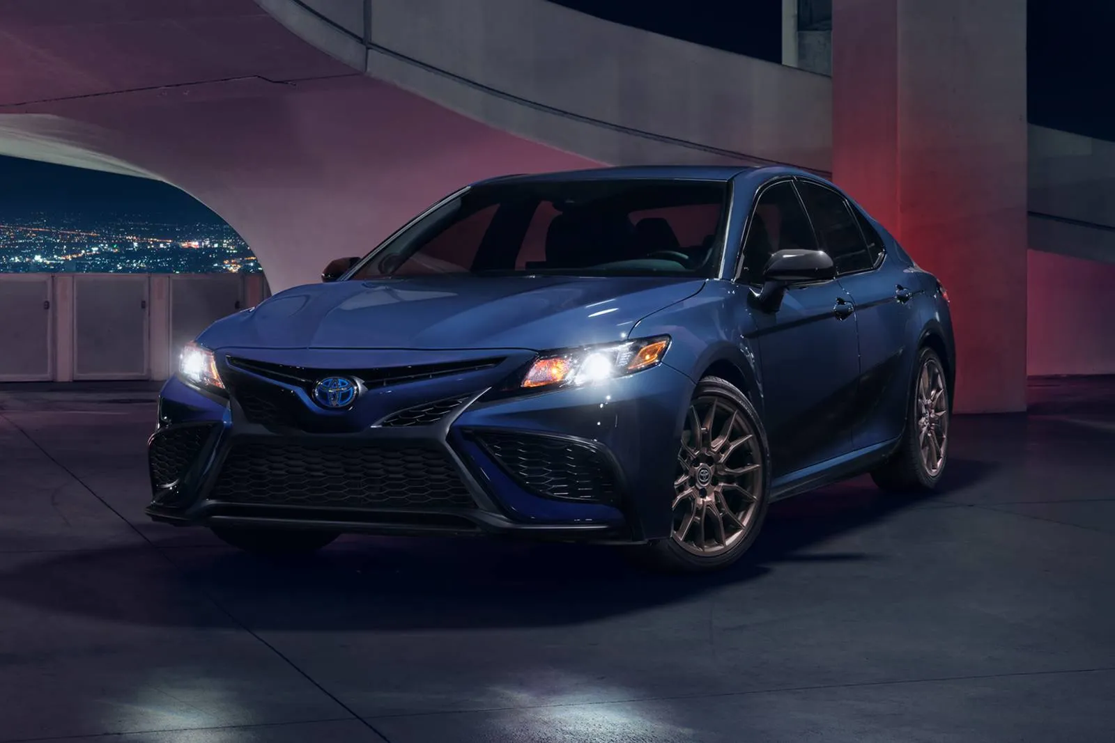 Toyota Camry Hybrid XLE Toyota Camry Hybrid XLE