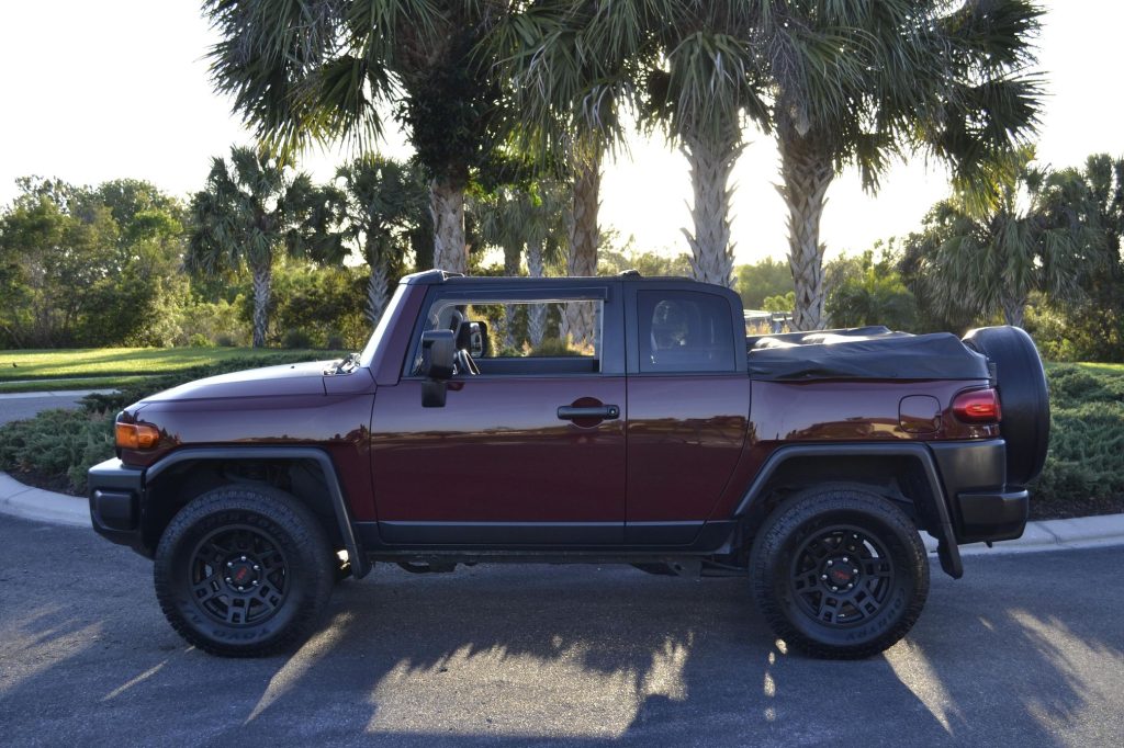 Toyota FJ Cruiser Convertible Toyota FJ Cruiser Convertible