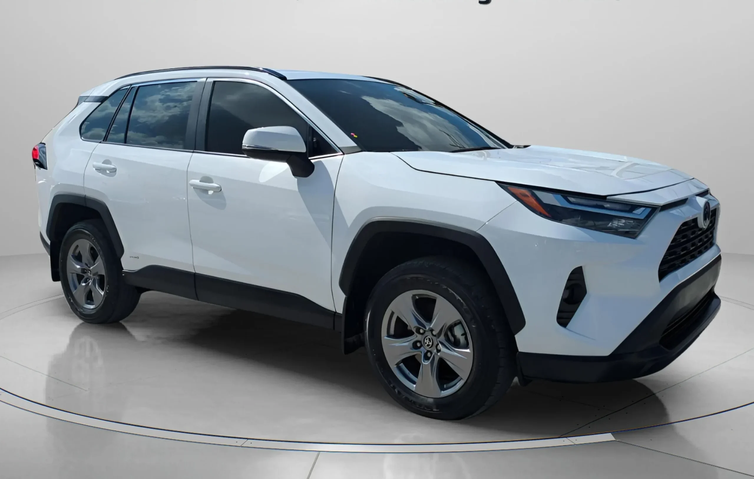 Toyota RAV4 XLE AWD