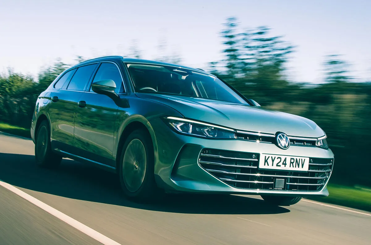 Volkswagen Passat SEL Premium 2024