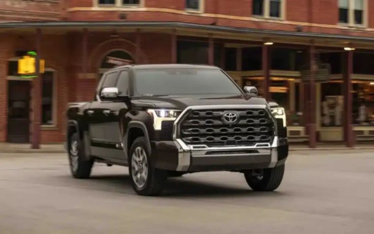 Tacoma Toyota Tundra
