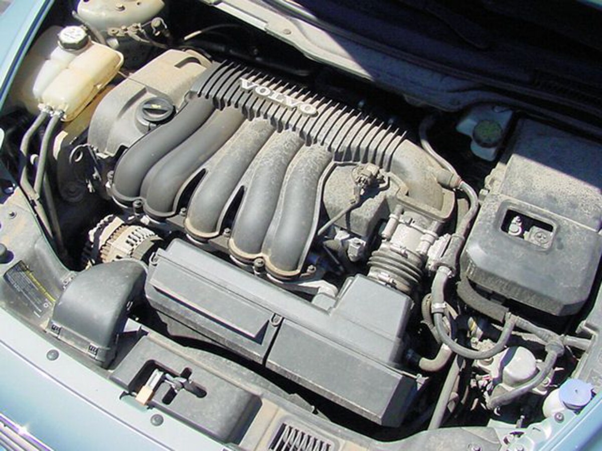  Volvo 2.5L Turbo