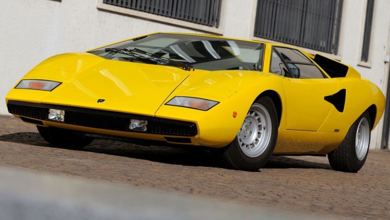 1974 Lamborghini Countach 2
