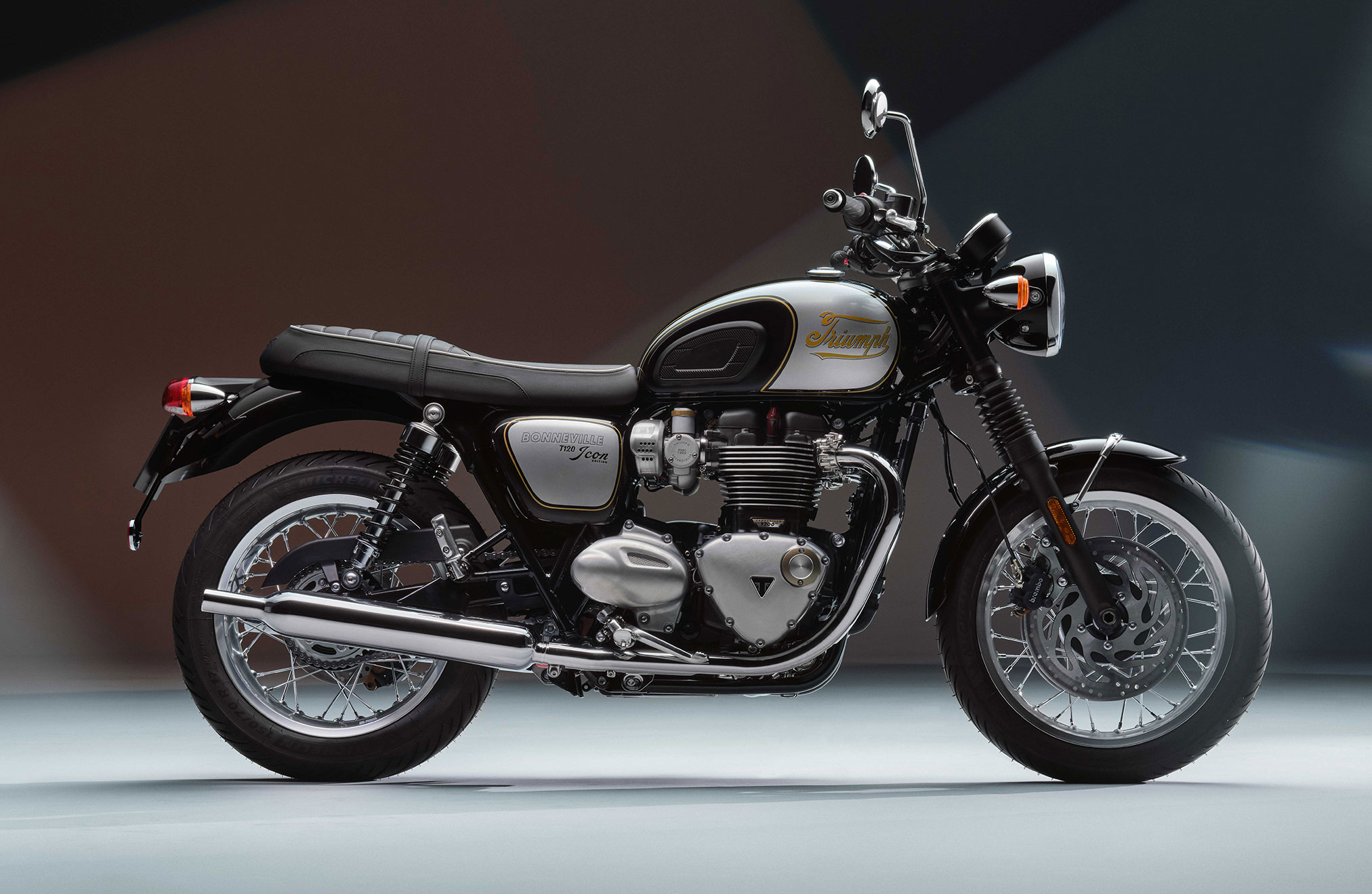 2025 Triumph Bonneville T120