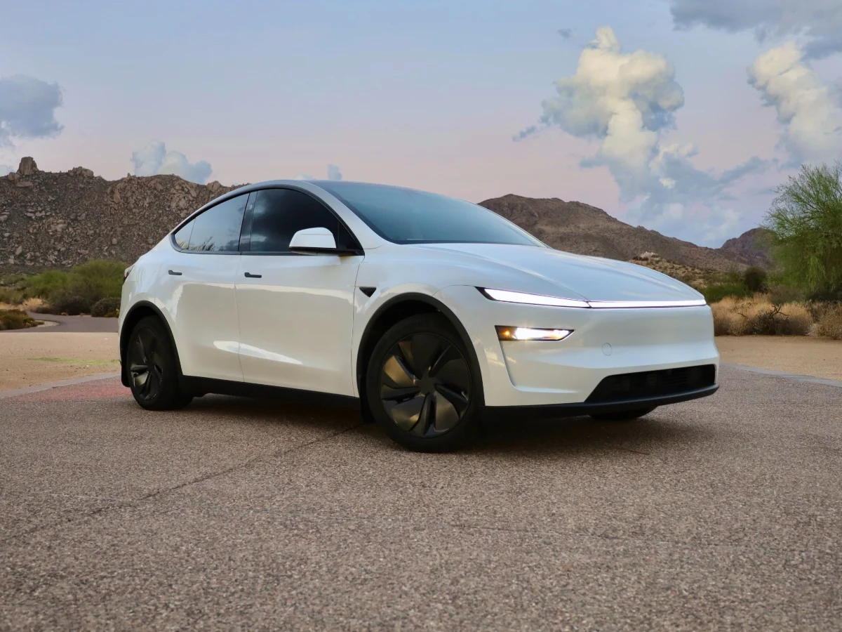 2026 Tesla Model Y AWD