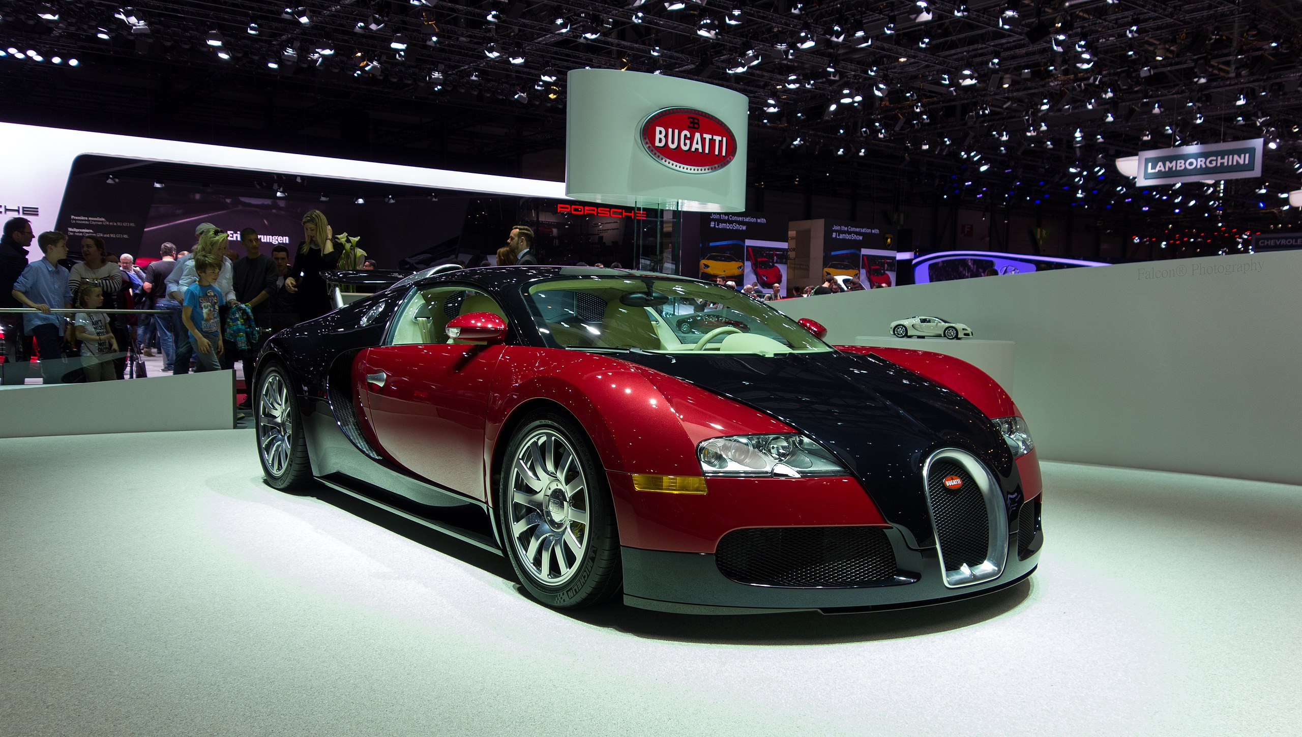 Bugatti Veyron 16.4 (2005 2015) Bugatti Veyron 16.4 (2005 2015)