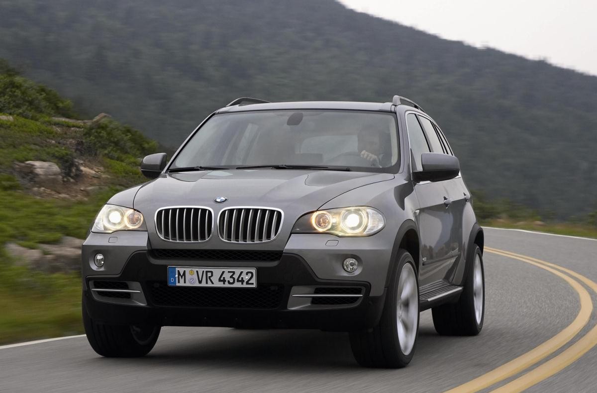 E70 BMW X5 3.0si (2007 2010)