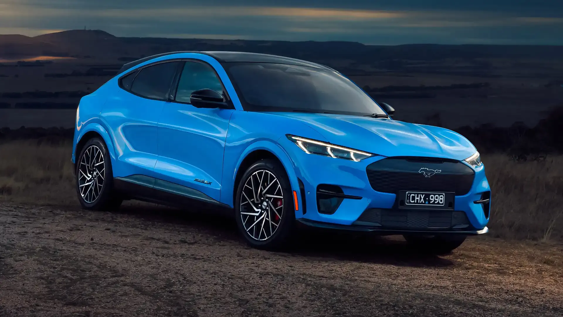 Ford Mustang Mach E AWD Ford Mustang Mach E AWD