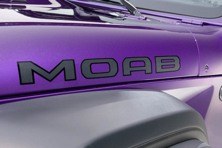 Jeep V8 Wrangler Moab 392 Featured