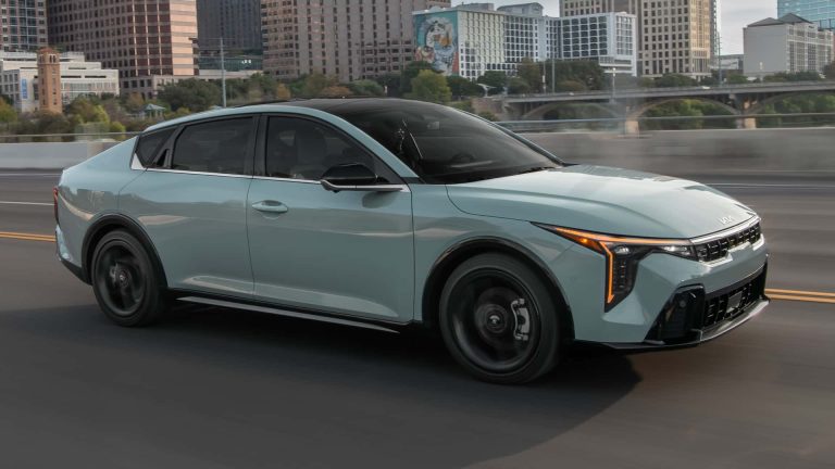 Kia K4
