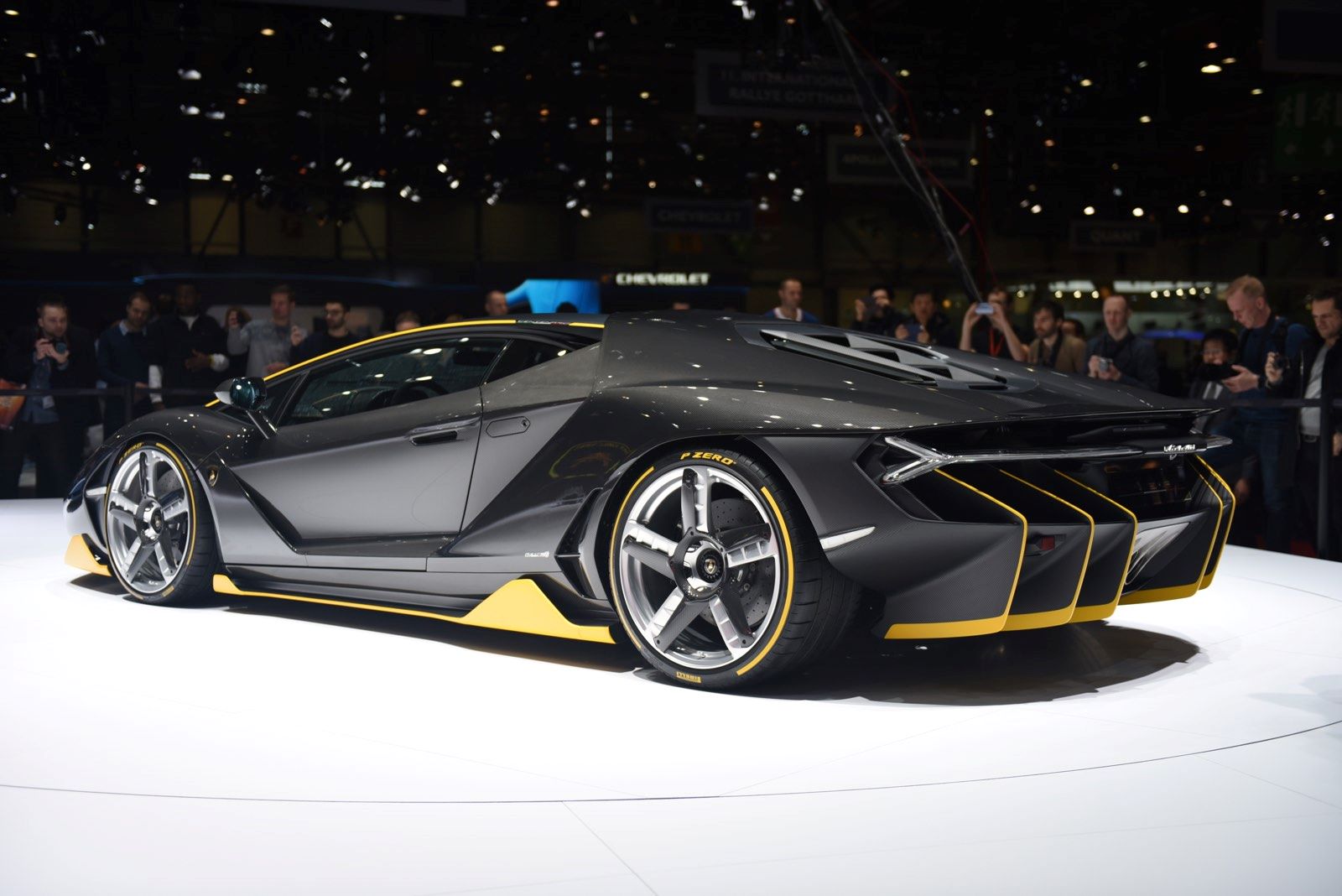 Lamborghini Centenario (2016)
