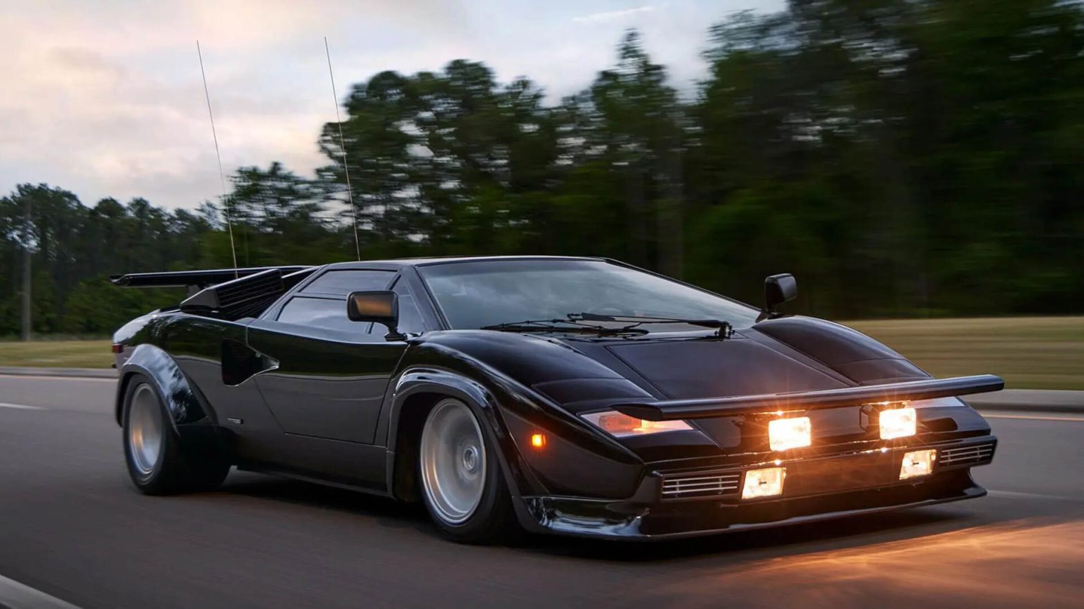 Stunning Lamborghini Pop Up Headlights Images