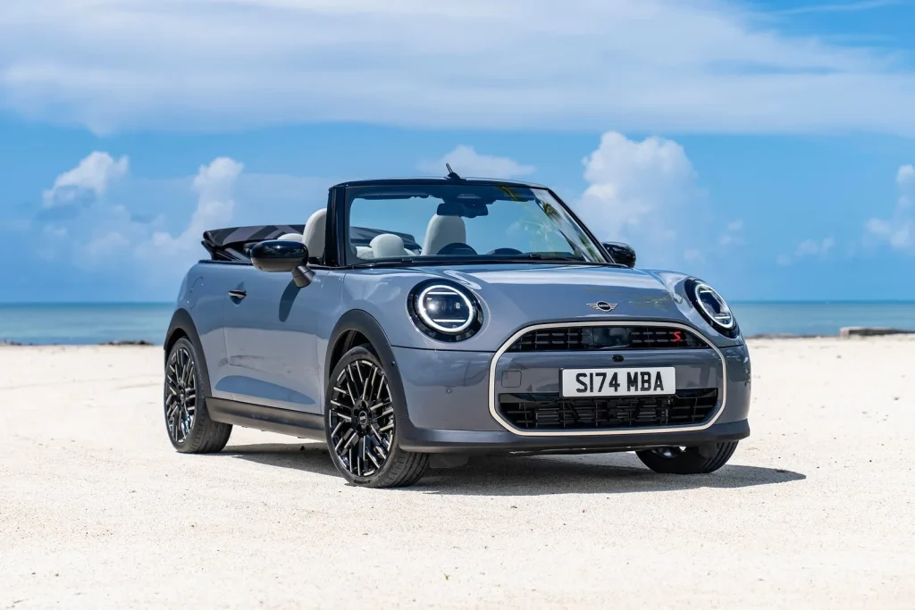 MINI Cooper Convertible
