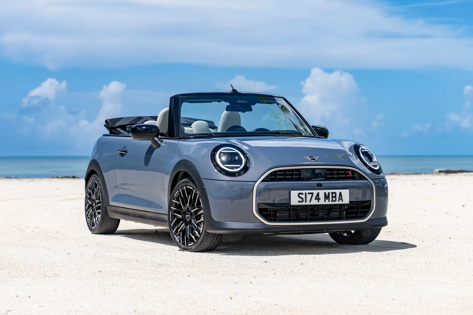MINI Cooper Convertible