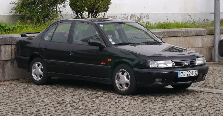 Nissan Primera P10