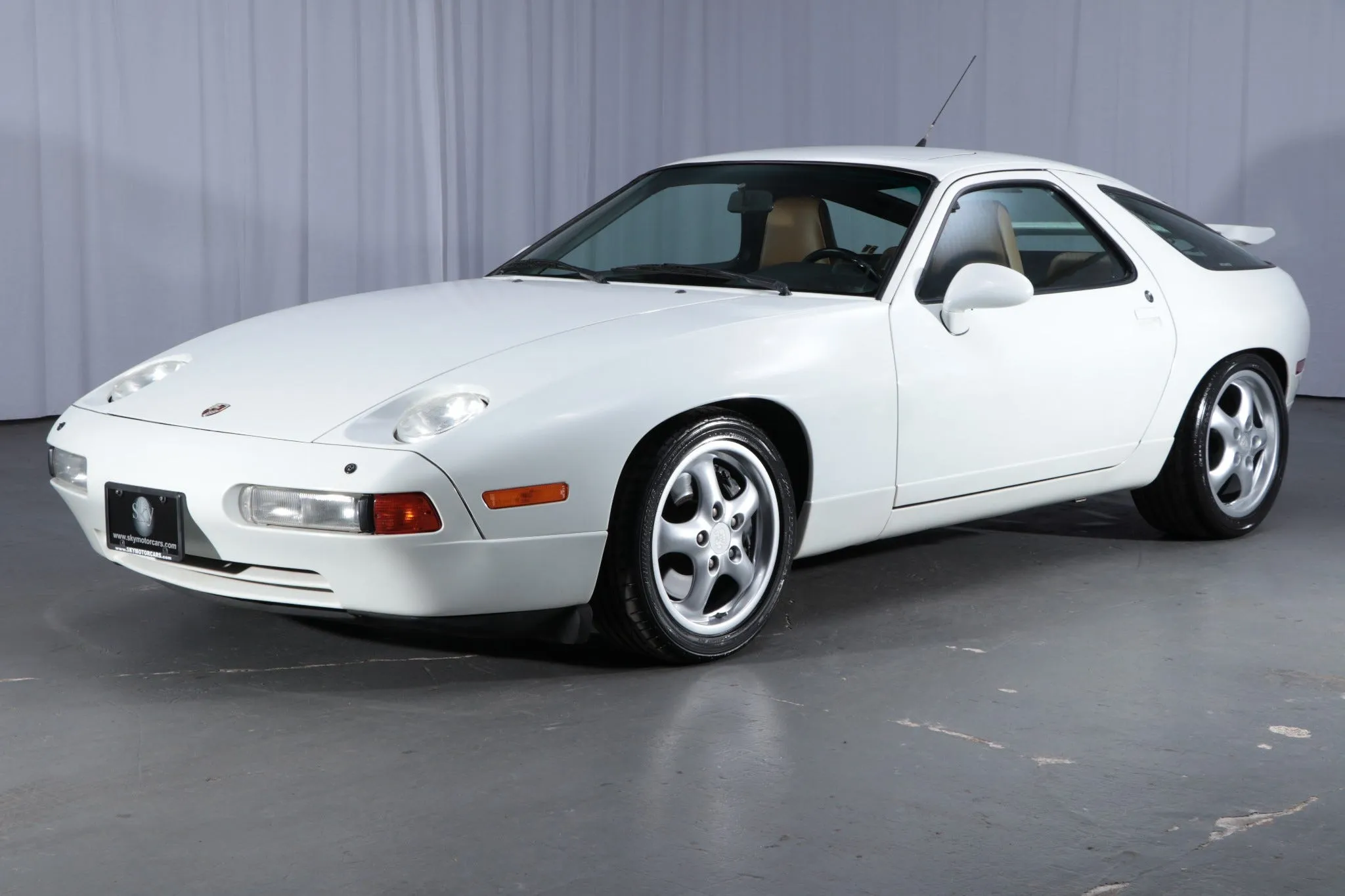 Porsche 928 GTS