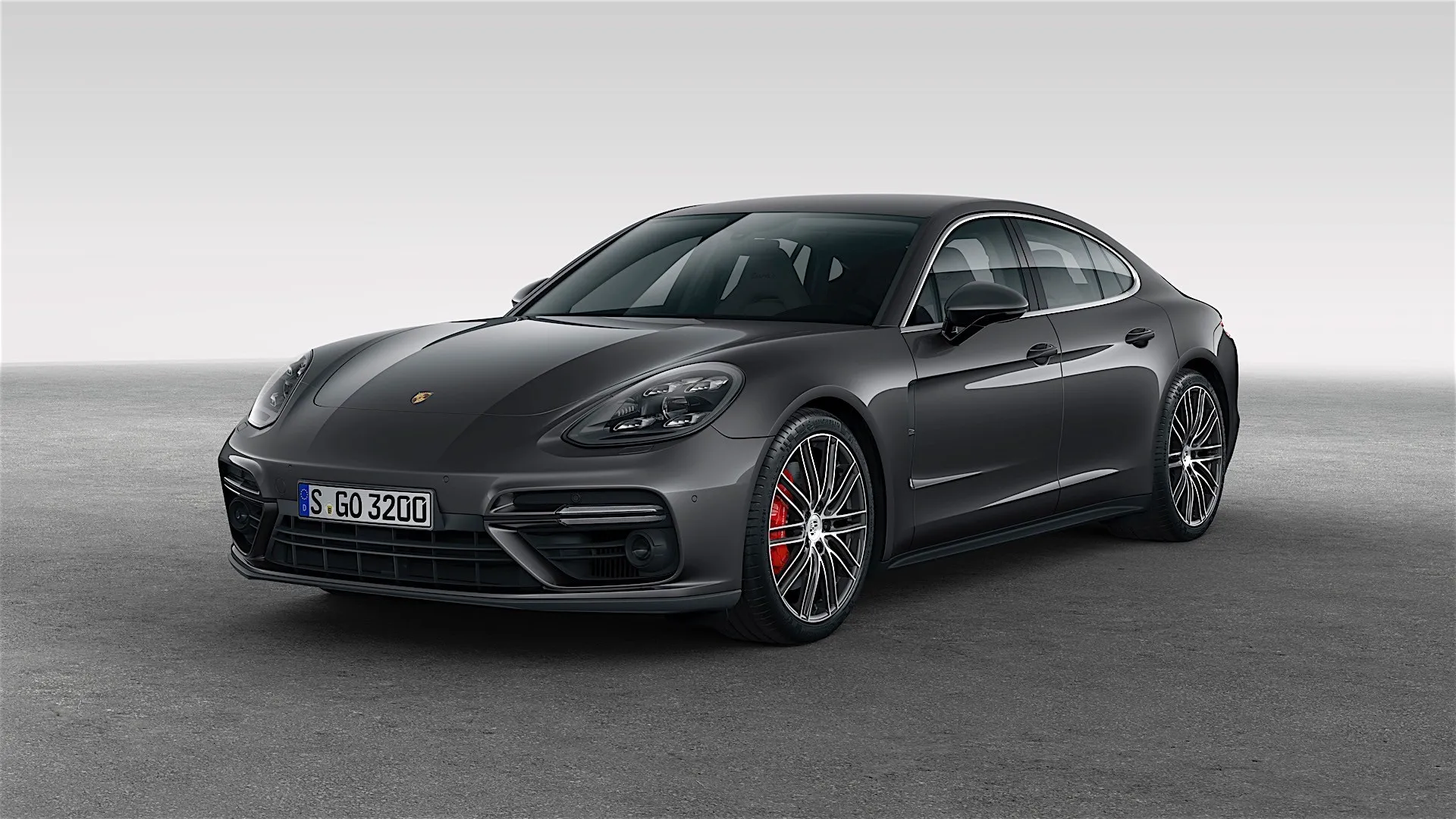 Porsche Panamera 4S (971)