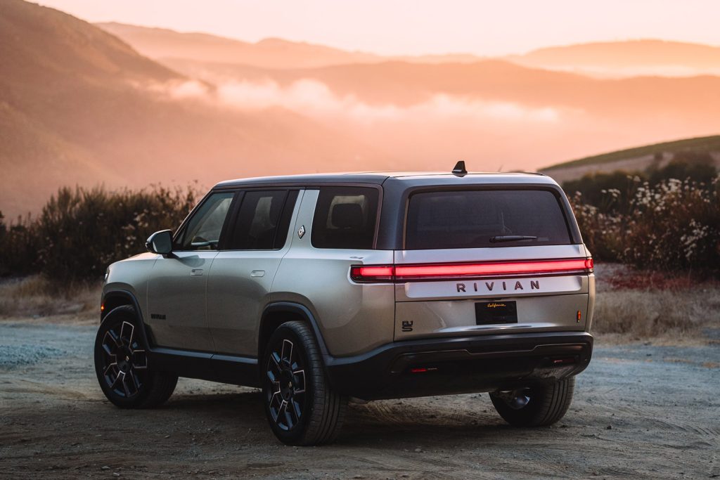 Rivian R1S