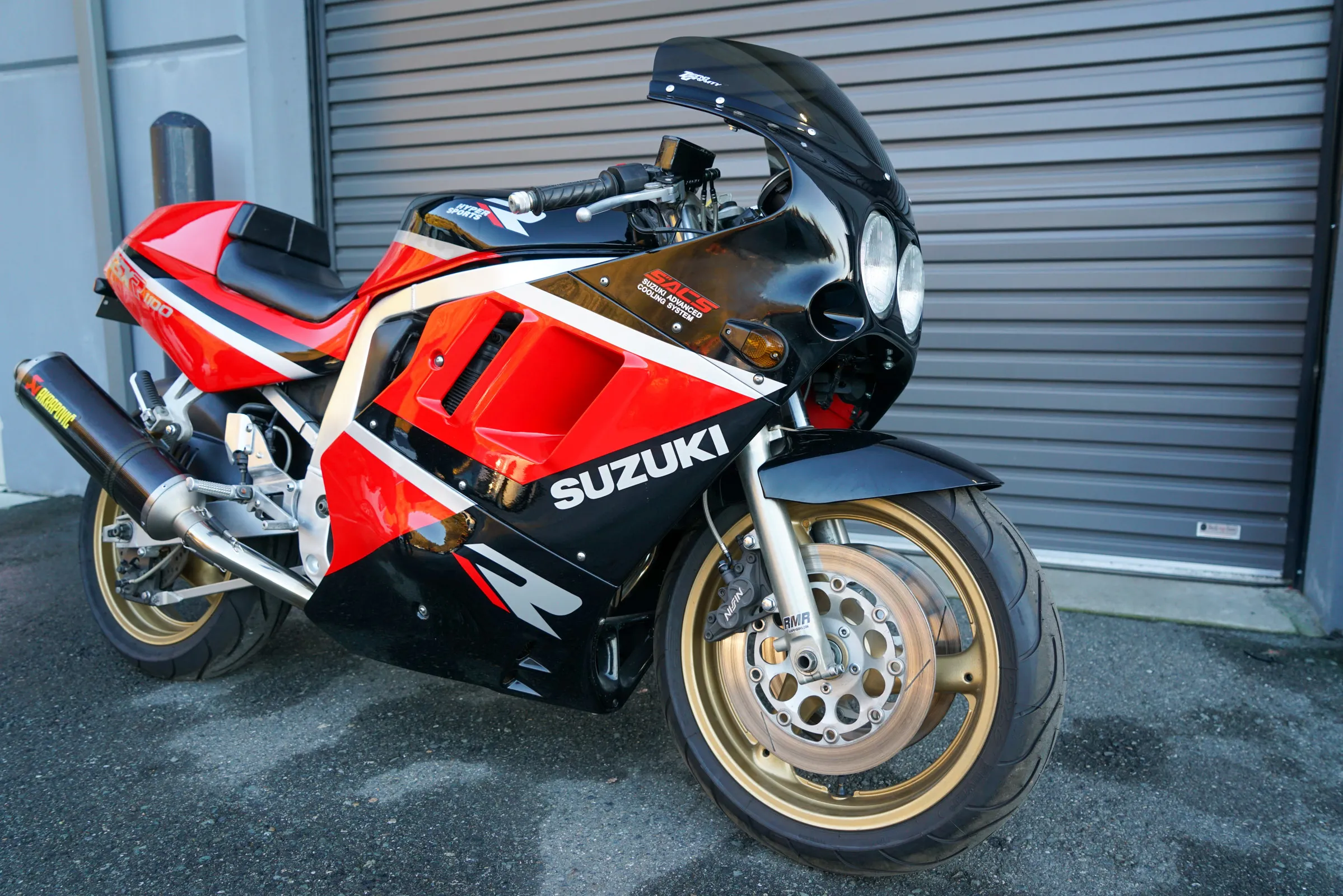 Suzuki GSX R1100