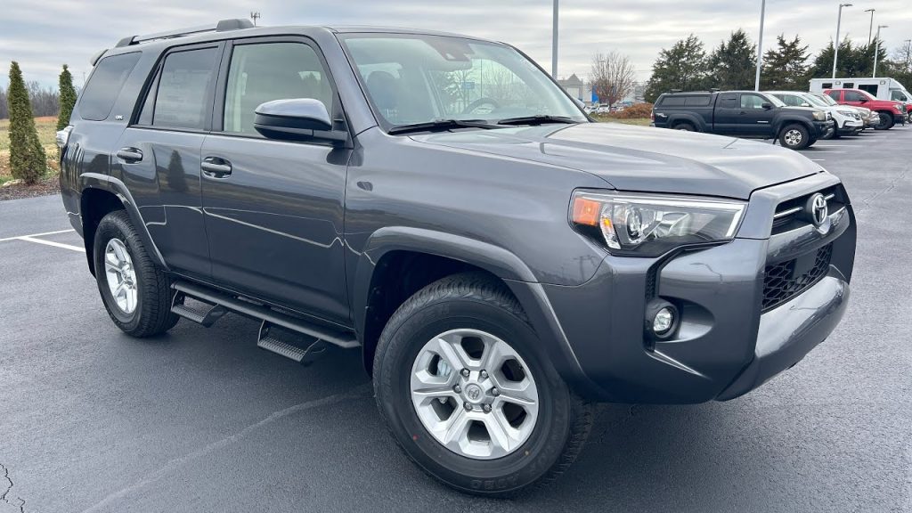 Toyota 4Runner SR5 Premium (5th Gen, 4WD)