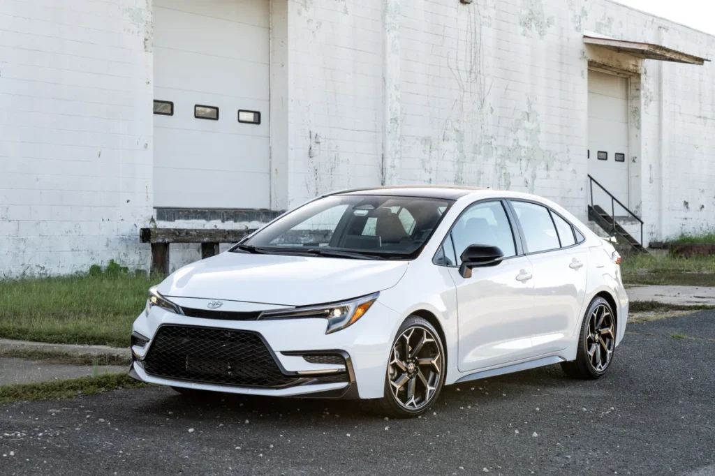 Toyota Corolla Sedan (2026)