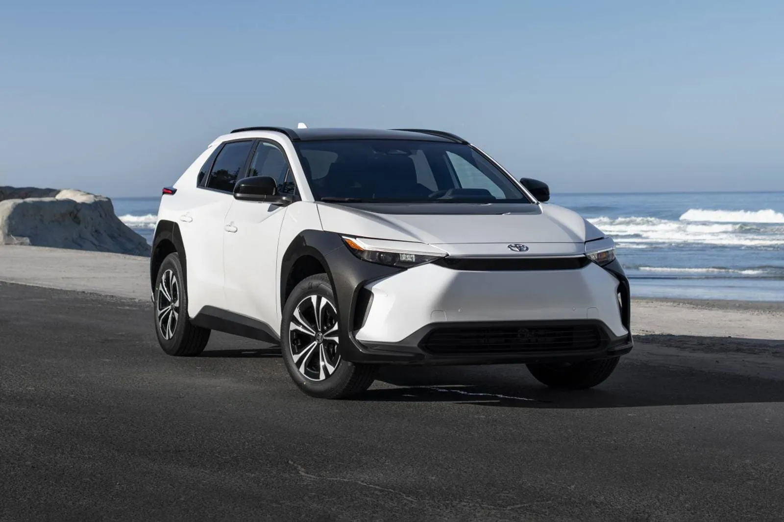 Toyota bZ4X Limited AWD Toyota bZ4X Limited AWD