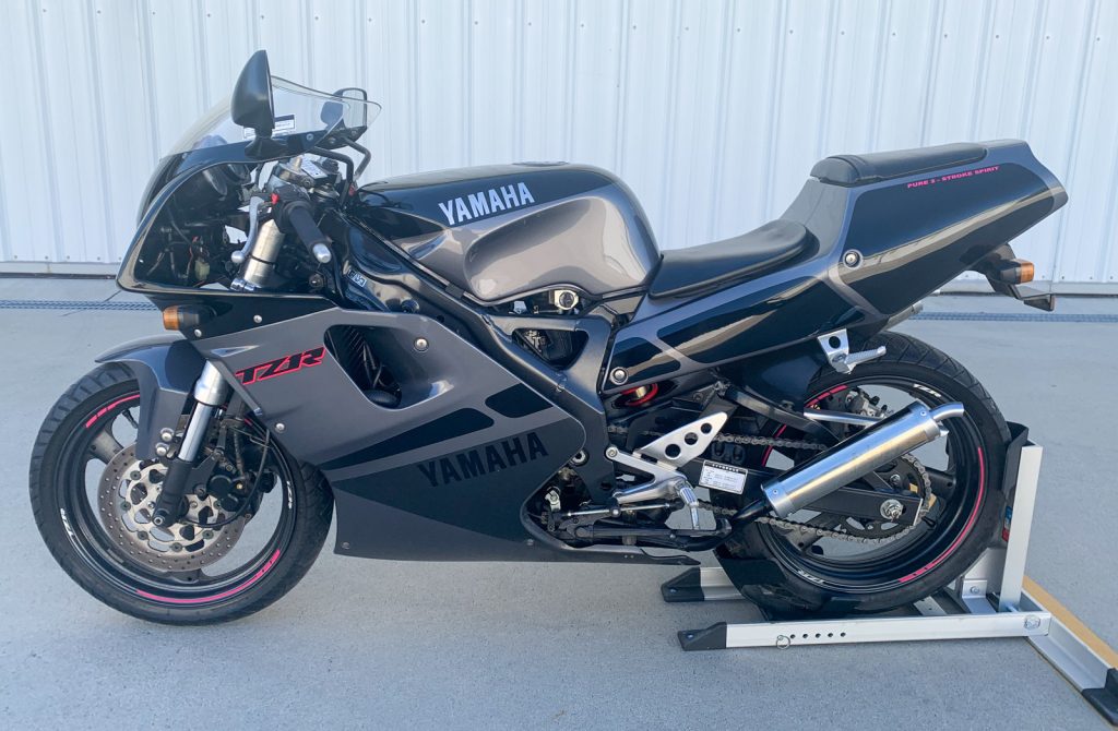 Yamaha TZR250 Yamaha TZR250