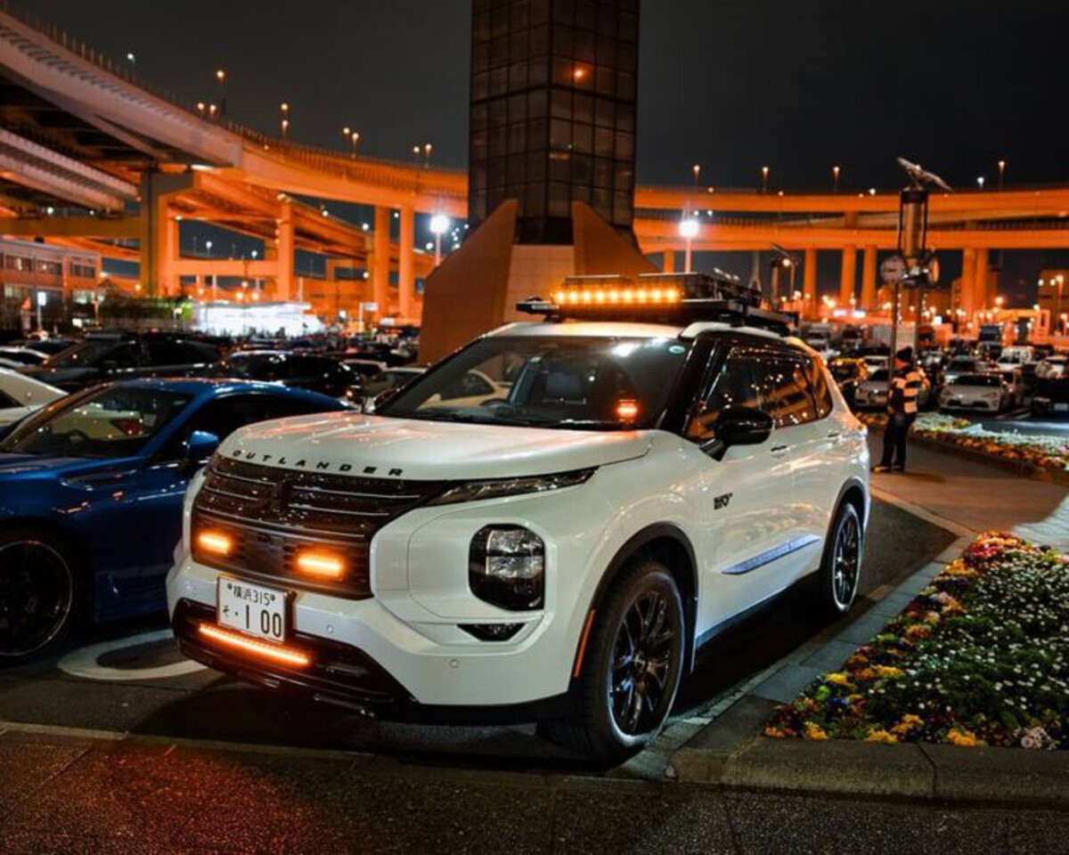  Off Grid Utility SUV (Outlander Q)