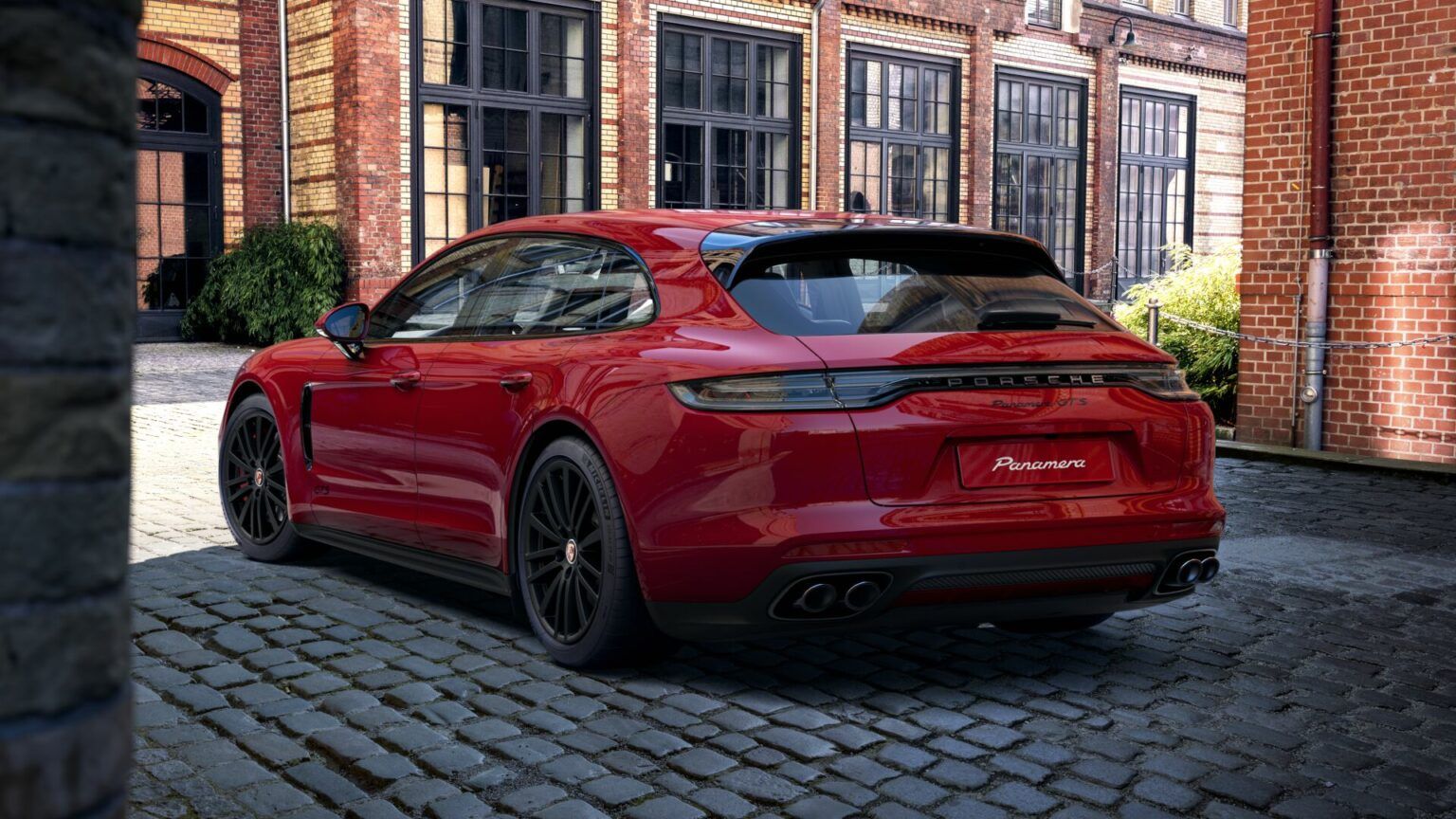 2021 Porsche Panamera GTS Sport Turismo