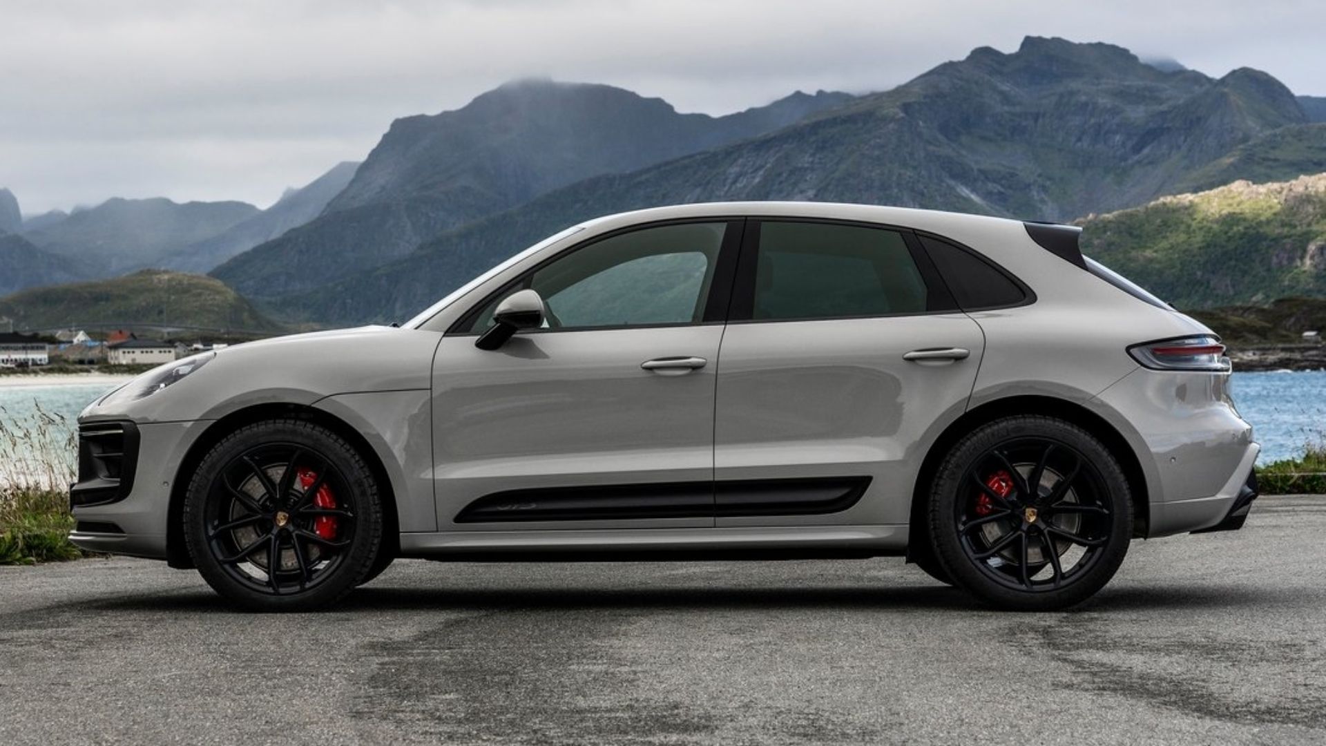 2024 Porsche Macan GTS