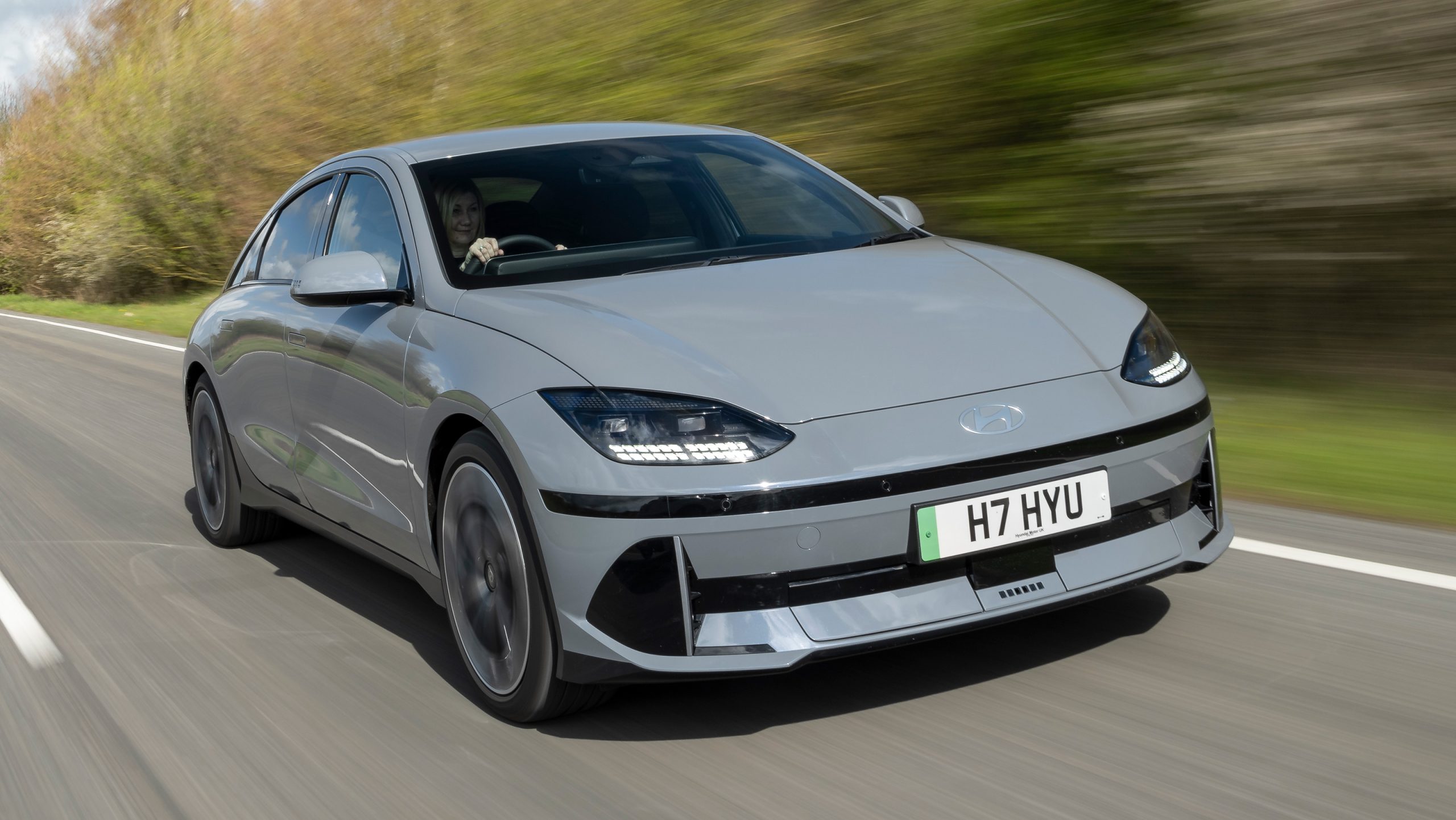 2024–2025 Hyundai Ioniq 6