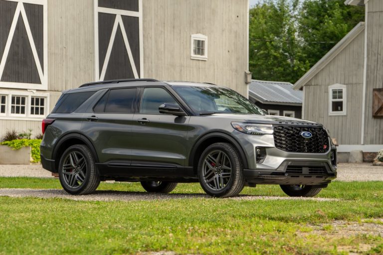 2025 Ford Explorer
