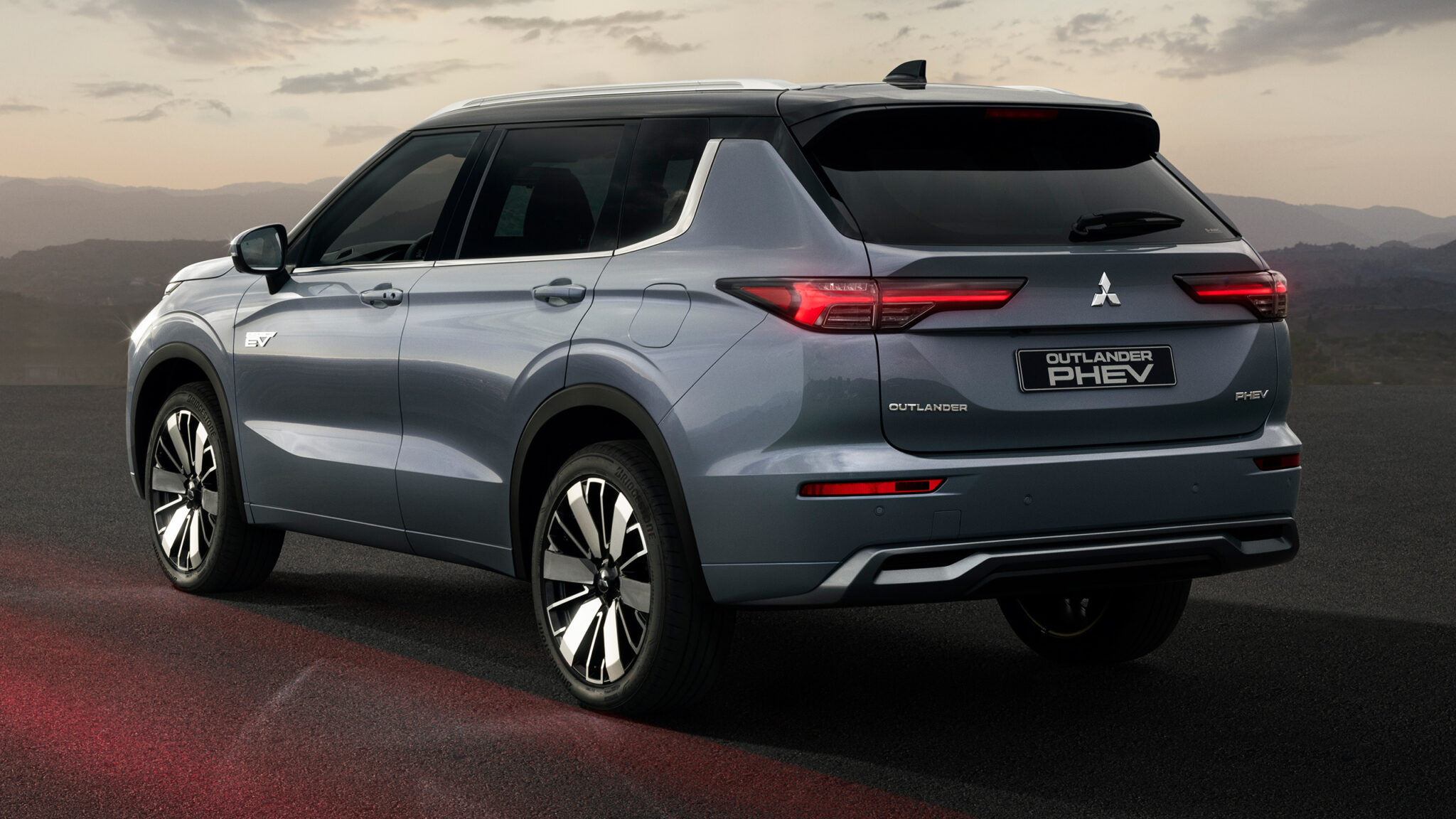 2025 Mitsubishi Outlander PHEV