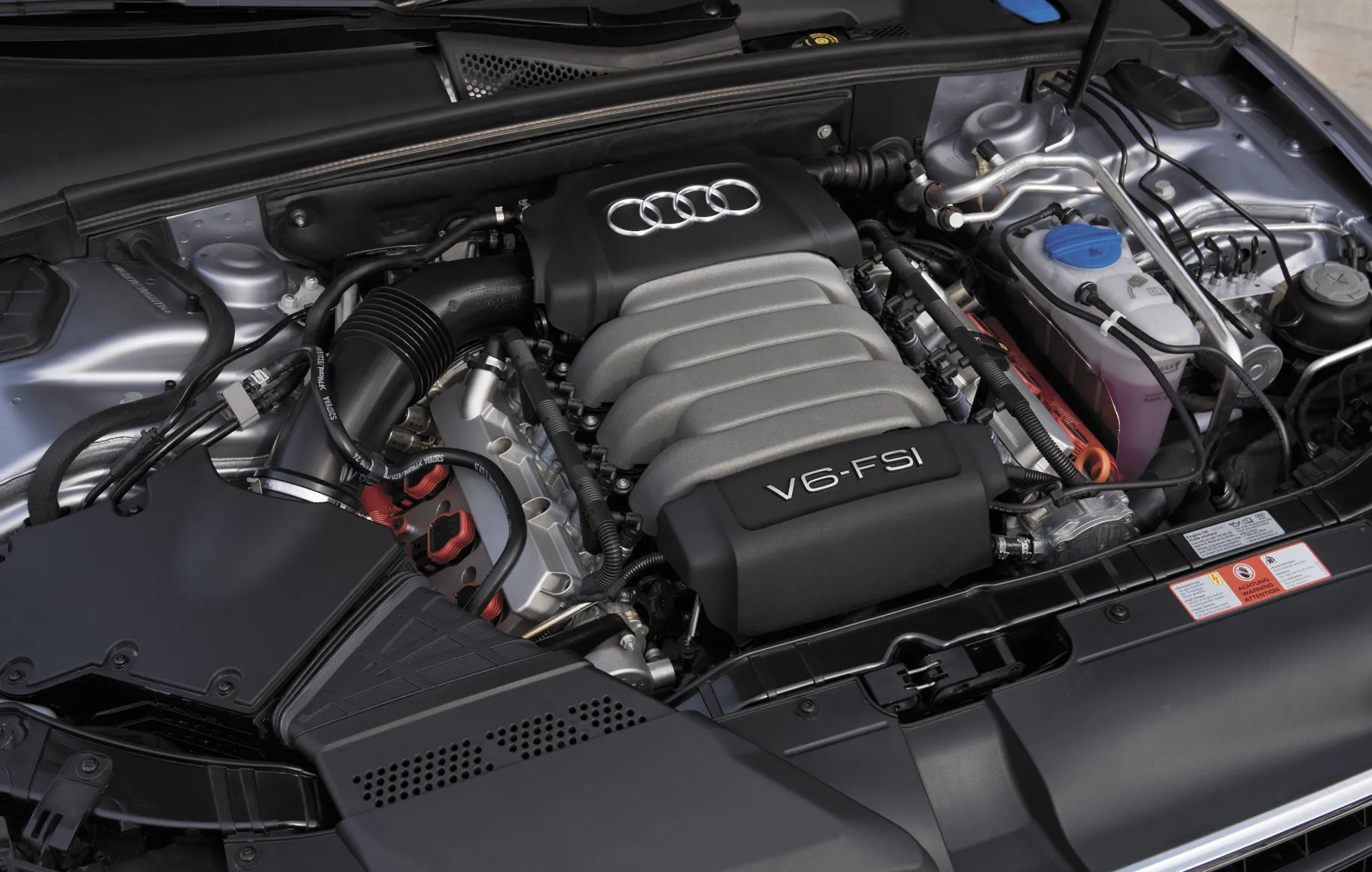 Audi 3.2 FSI V6 Audi 3.2 FSI V6