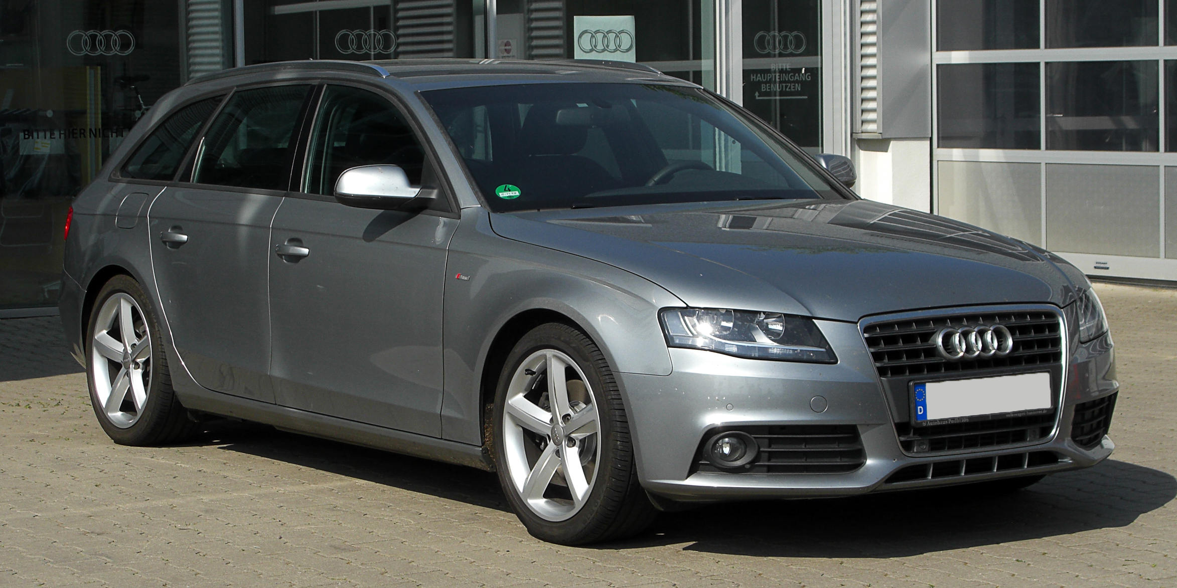 Audi A4 (B8)