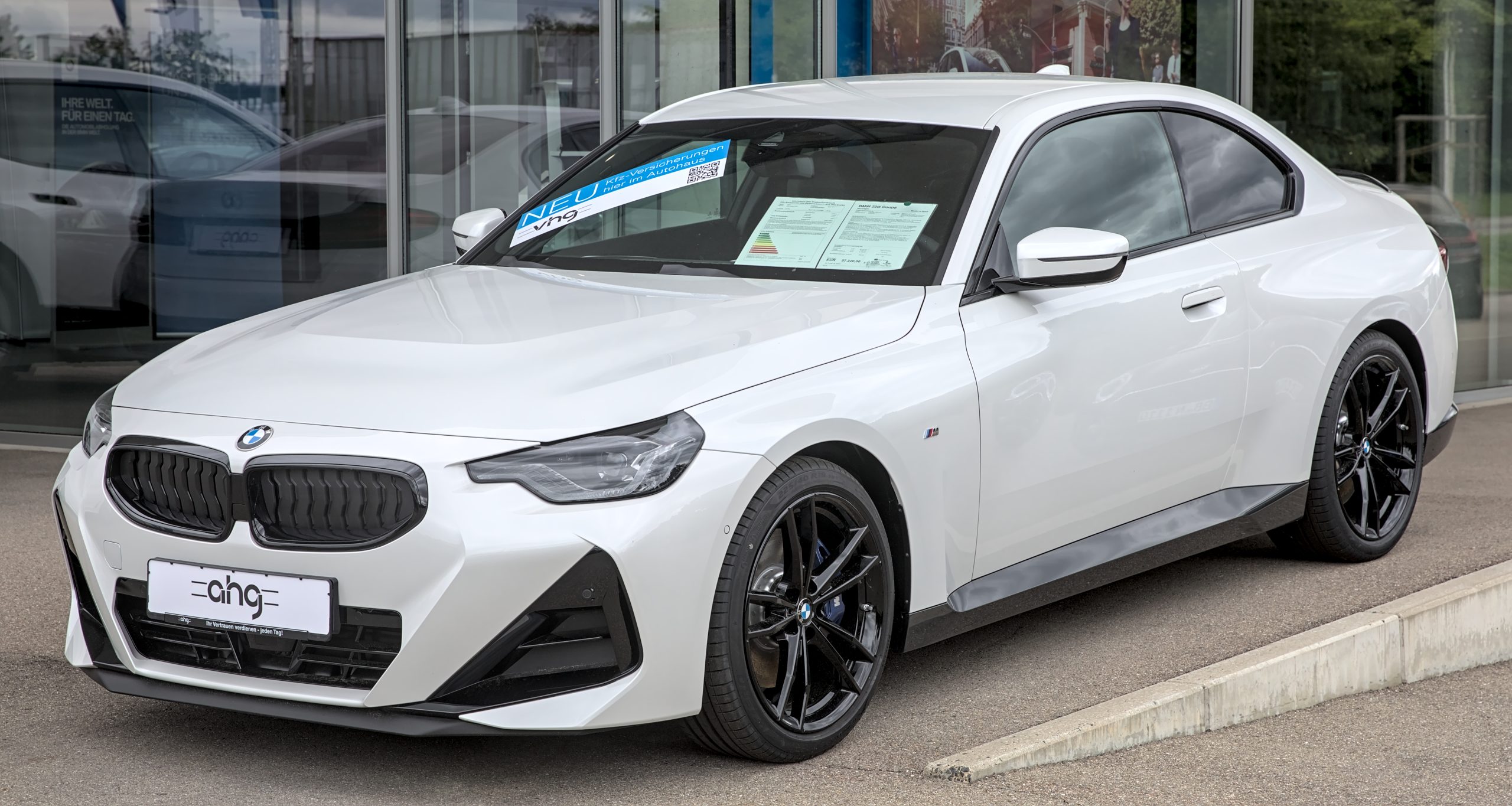 BMW M240i (G42)