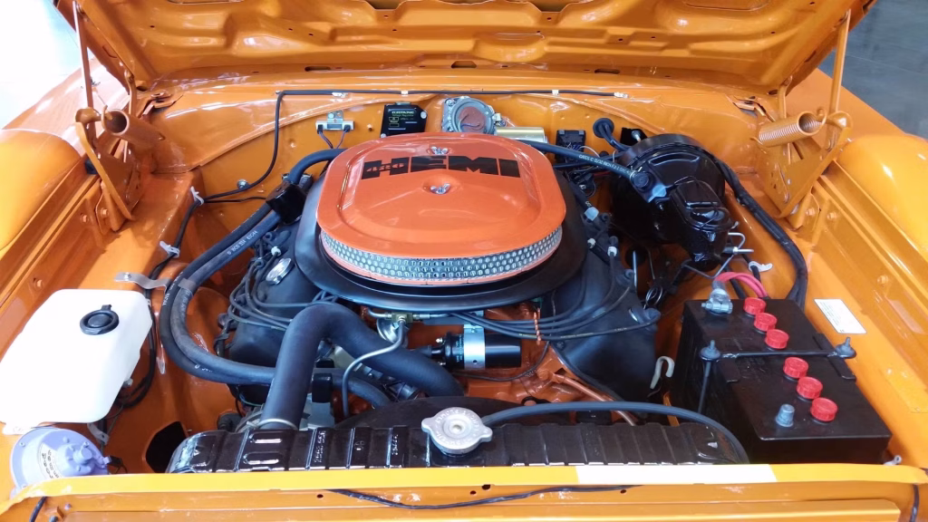 Chrysler 426 Hemi V8 
