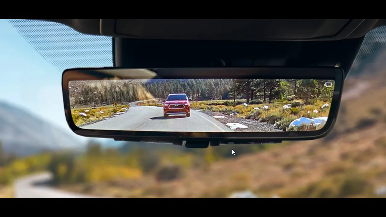 Digital Rearview Mirror in Toyota Grand Highlander Digital Rearview Mirror in Toyota Grand Highlander