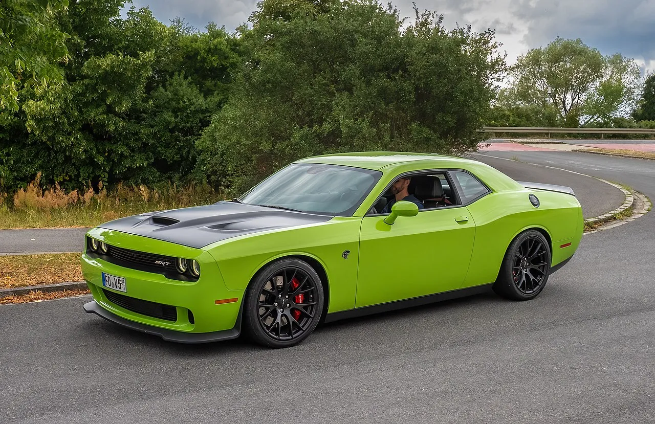 Dodge Challenger SRT Hellcat Dodge Challenger SRT Hellcat