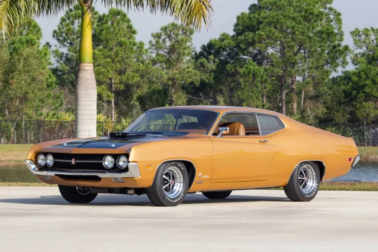 Ford Torino Cobra