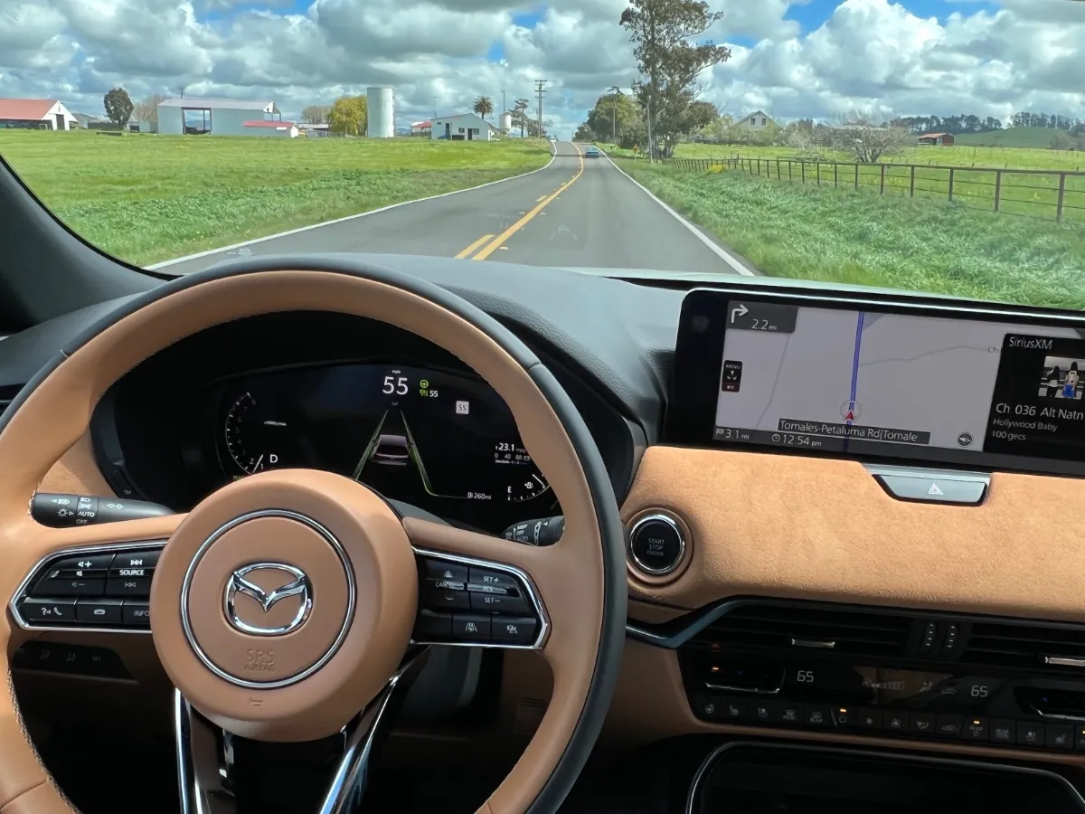 Head Up Display in Mazda CX 90 Head Up Display in Mazda CX 90