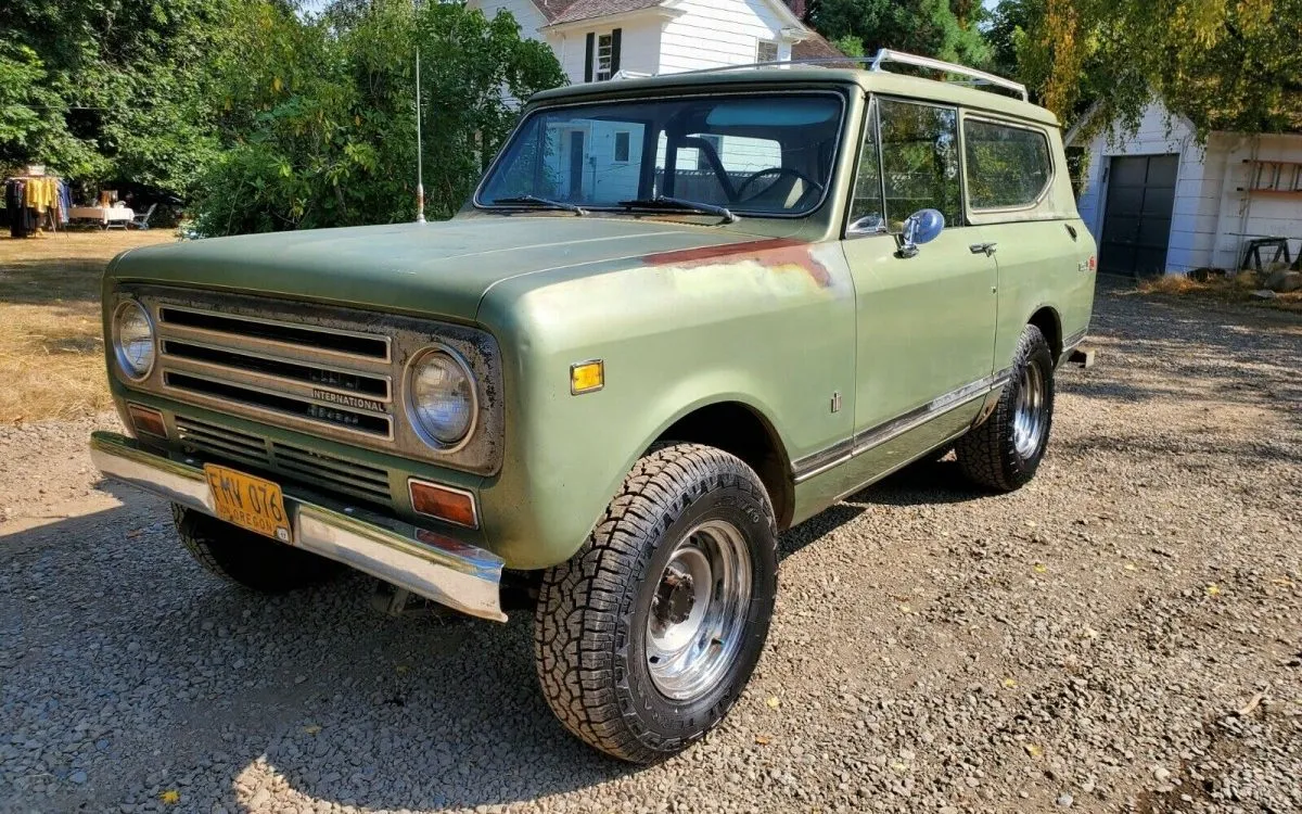 International Harvester Scout II 196