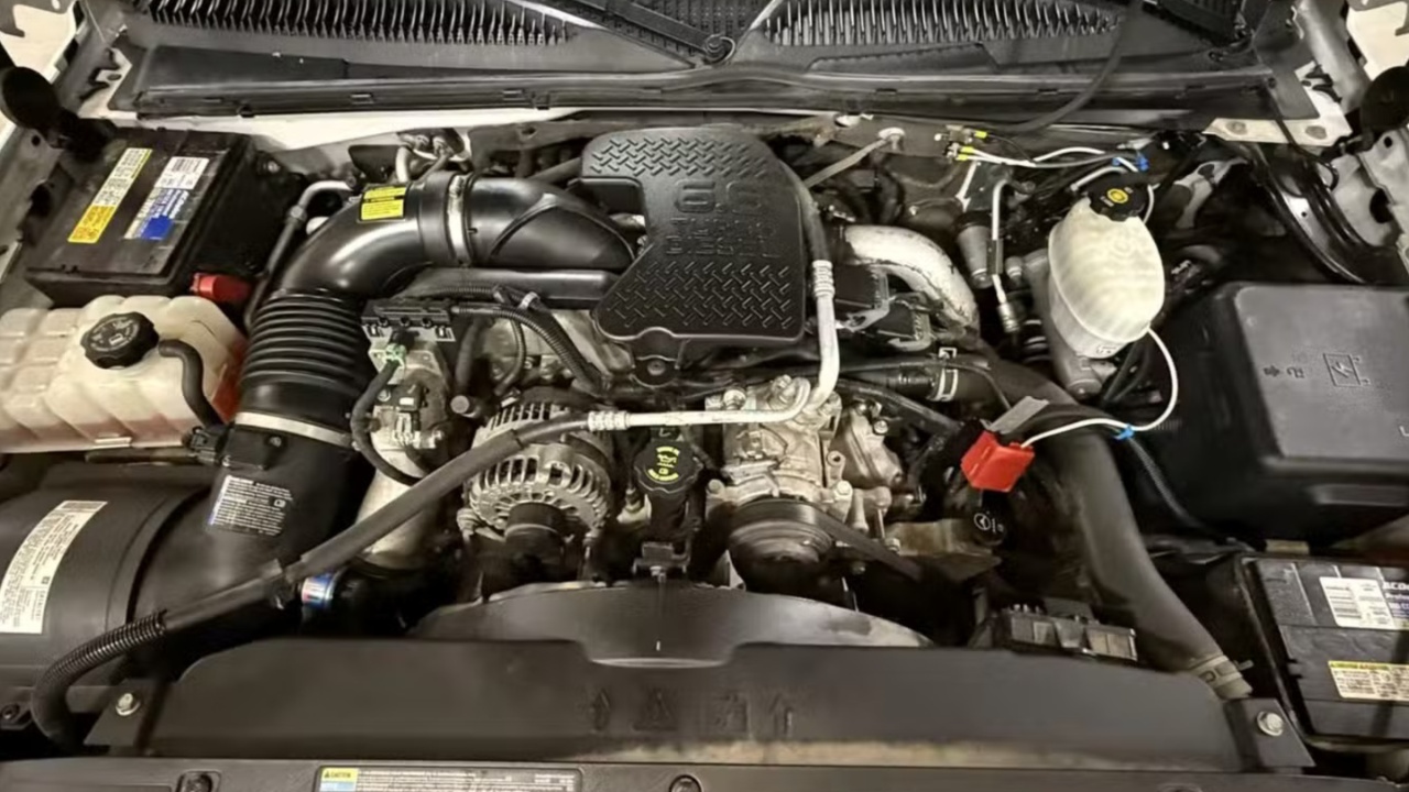 Isuzu/GM 6.6L Duramax V8