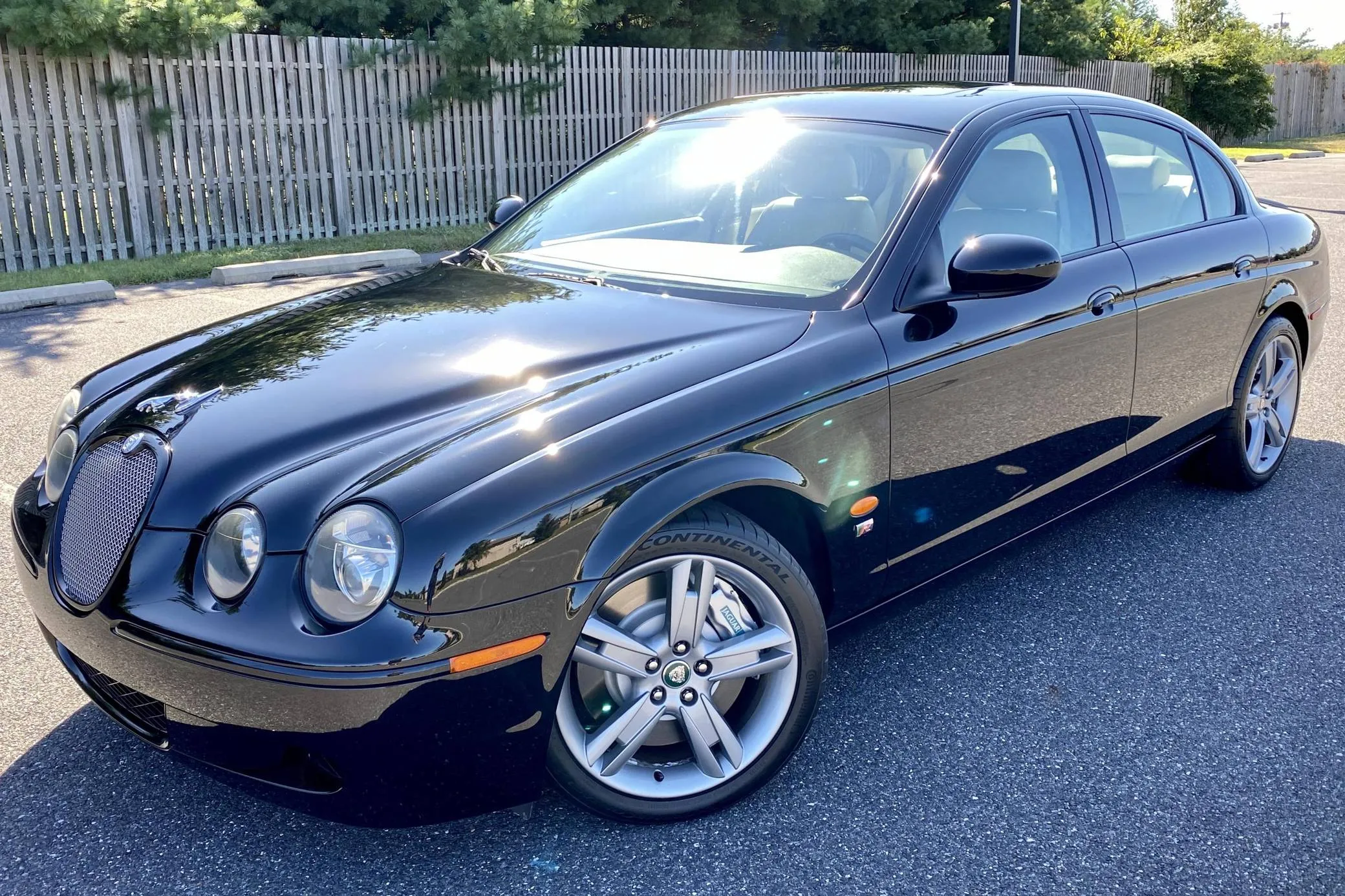 Jaguar S Type R 2005 Model