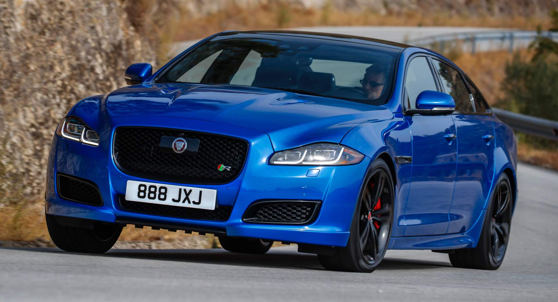 Jaguar XJR575